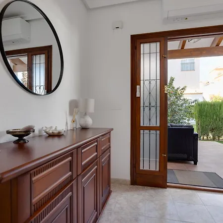 Cb Living - Cozy With Patio, Playa Flamenca Dehesa de Campoamor (Orihuela Costa)