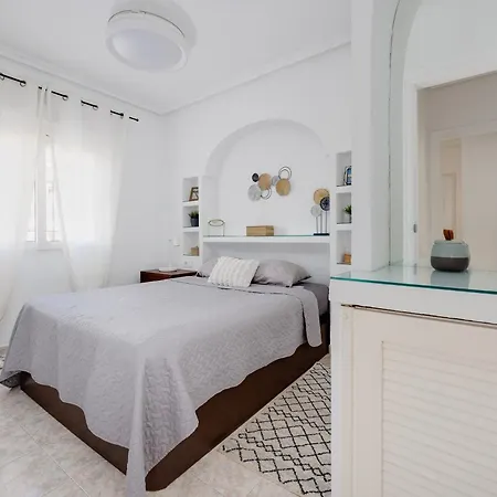 Cb Living - Cozy With Patio, Playa Flamenca * Dehesa de Campoamor (Orihuela Costa)