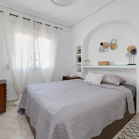 Apartment Cb Living - Cozy With Patio, Playa Flamenca Dehesa de Campoamor (Orihuela Costa)