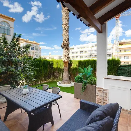 Cb Living - Cozy With Patio, Playa Flamenca Dehesa de Campoamor (Orihuela Costa)