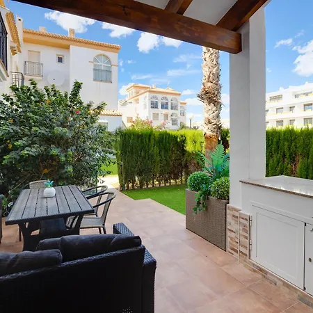 Cb Living - Cozy With Patio, Playa Flamenca Apartment *