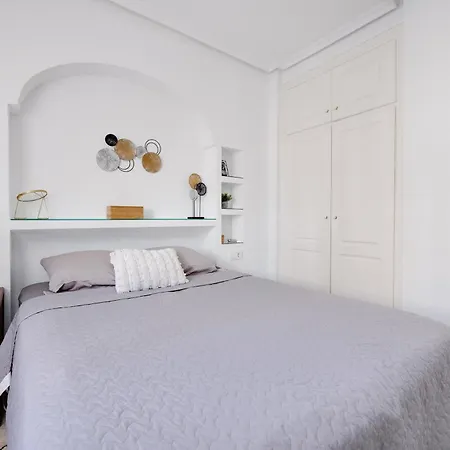 Cb Living - Cozy With Patio, Playa Flamenca